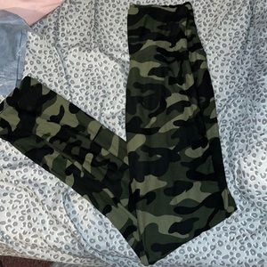 super soft camo leggings